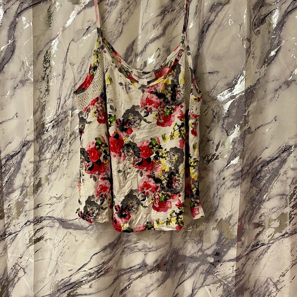 Ambiance apparel Floral Cropped top